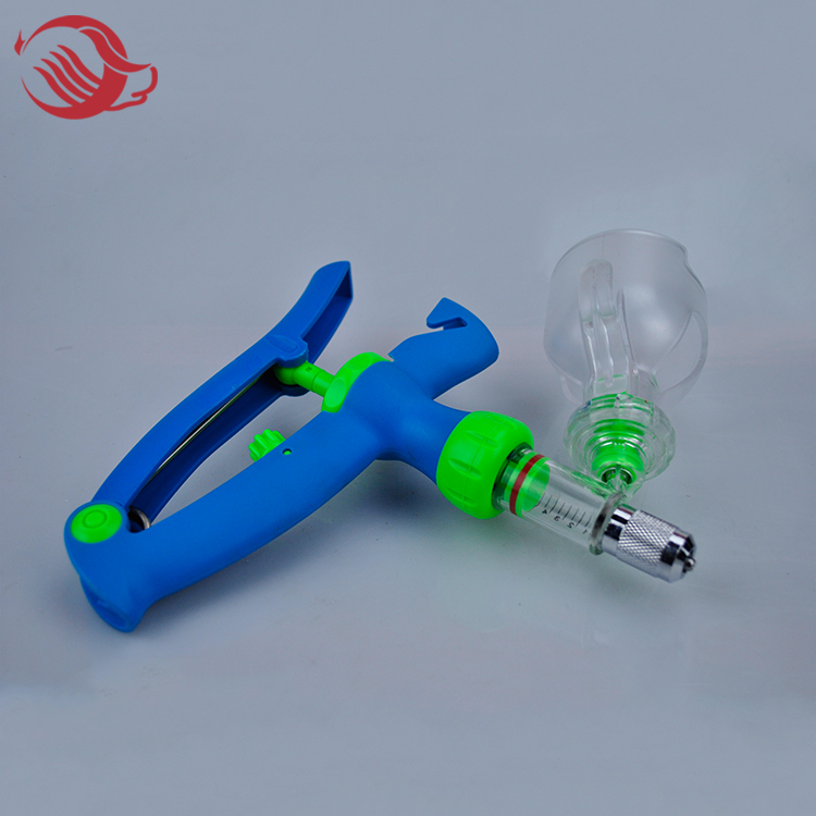 Automatic plastic-steel syringe with bottle