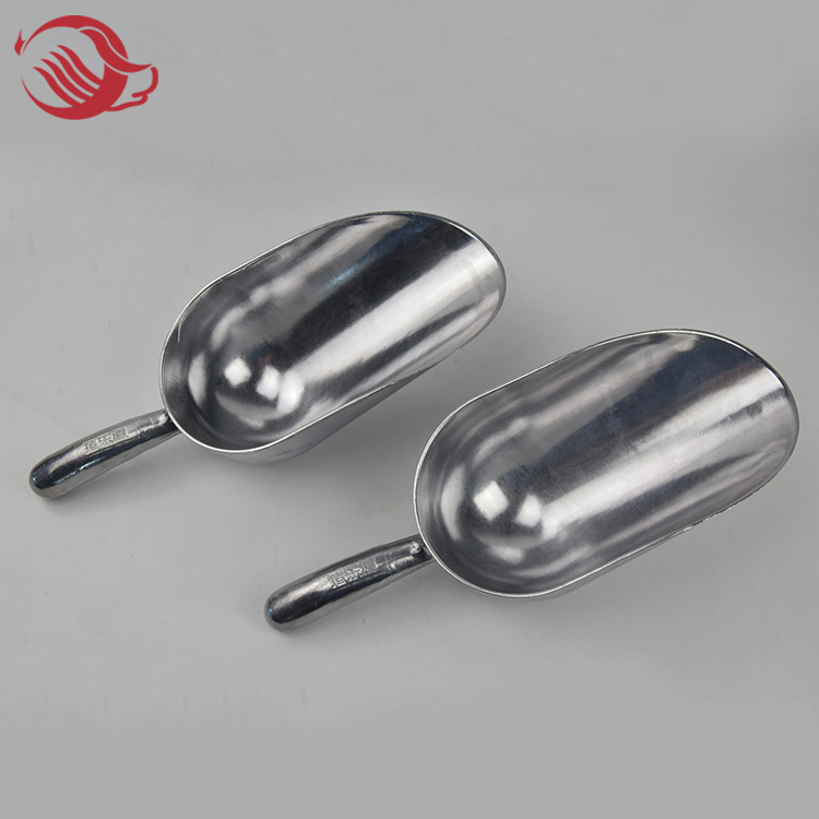 Aluminum alloy feed scoop